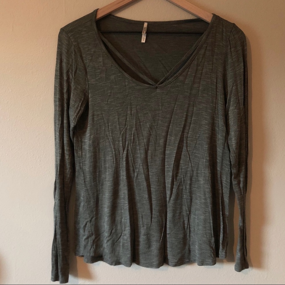 BKE Olive Cross Neck Long Sleeve Tee